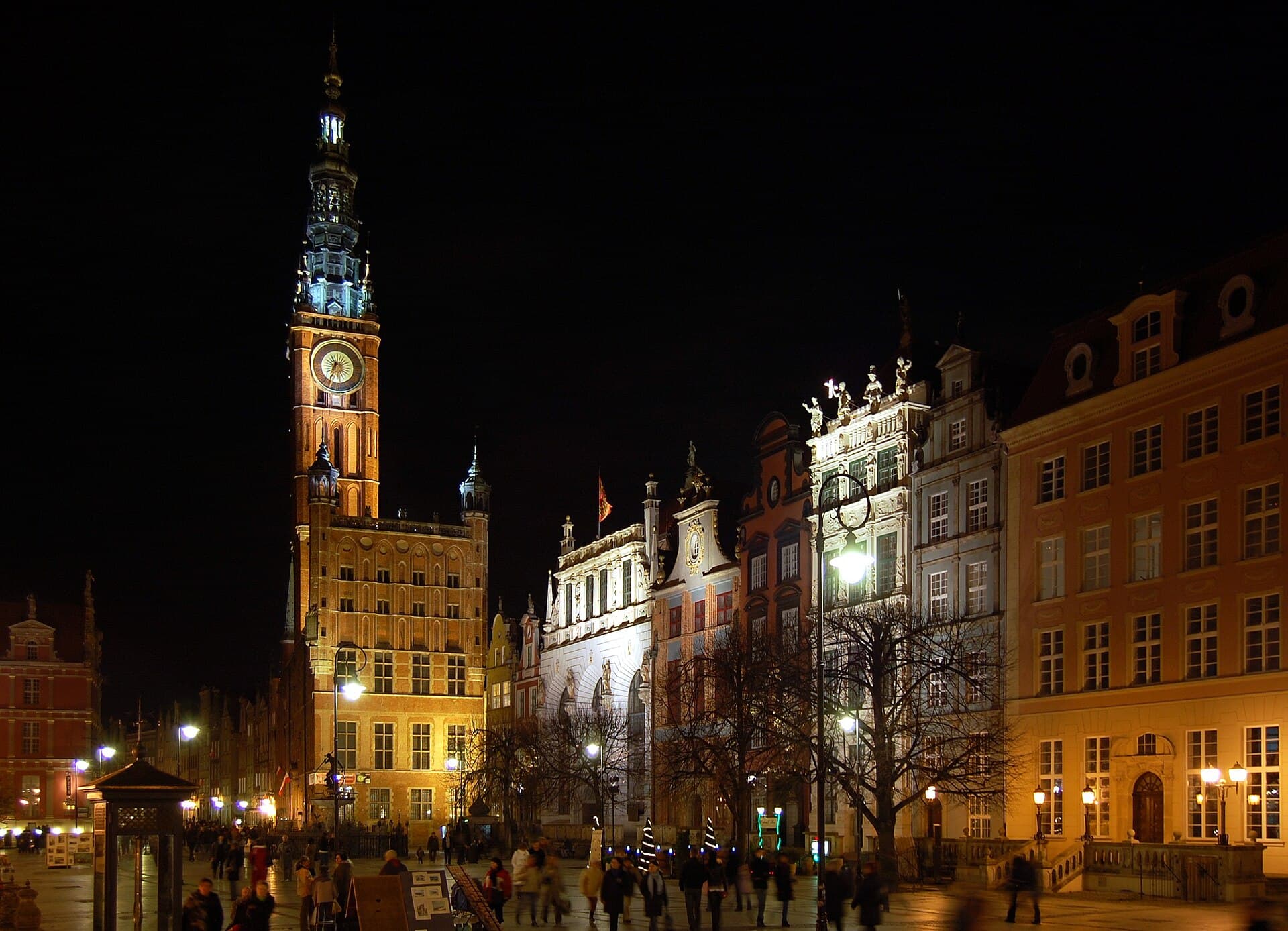 Długi Targ à noite